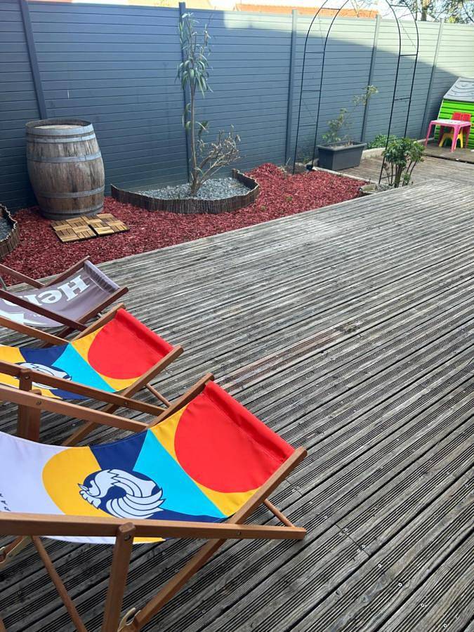 Location de vacances pour 8 personnes, avec Balcon et Terrasse à Chenôve