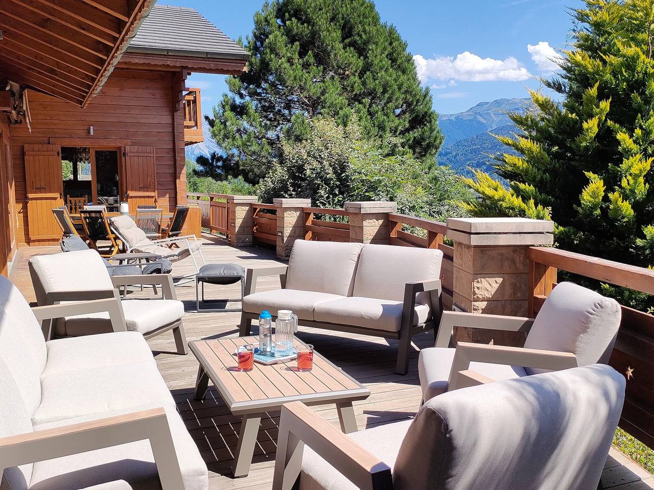 Chalet für 8 Personen mit Balkon in Taninges, Region Bonneville