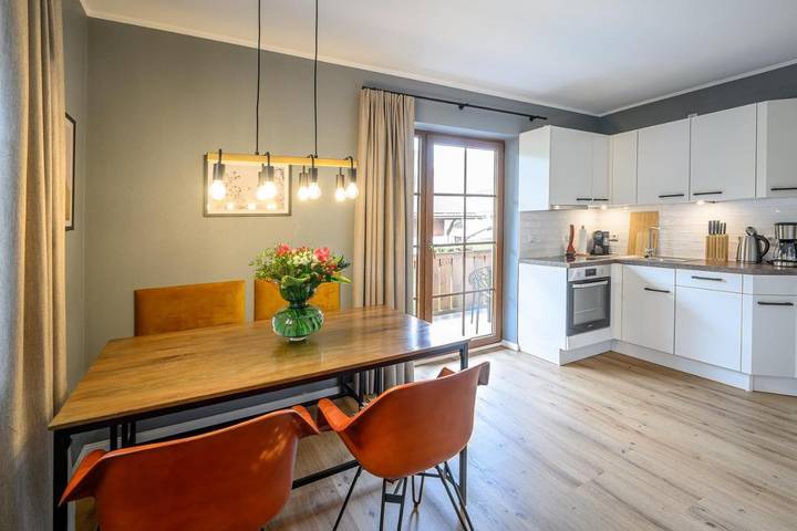 Vakantiewoning voor 4 personen, met balkon en uitzicht in Oberau