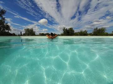 Gîte pour 8 personnes, avec piscine ainsi que vue et jardin à Fronteira