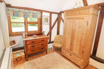 Glamping for 2 People in North Wessex Downs, South West England, Photo 2