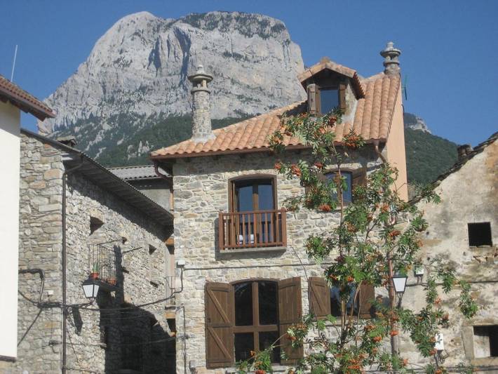 Casa rural para 6 personas, con Balcón y Vistas en Laspuña