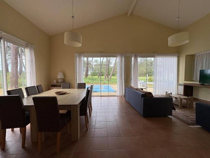 Gîte pour 8 personnes, avec jardin ainsi que piscine et vue dans Golf Blue Green Gujan