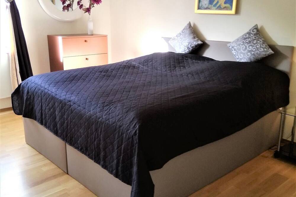 Ganze Wohnung, Schönes Apartment Hof/Bayern mit Boxspringbett in Hof, Oberfranken