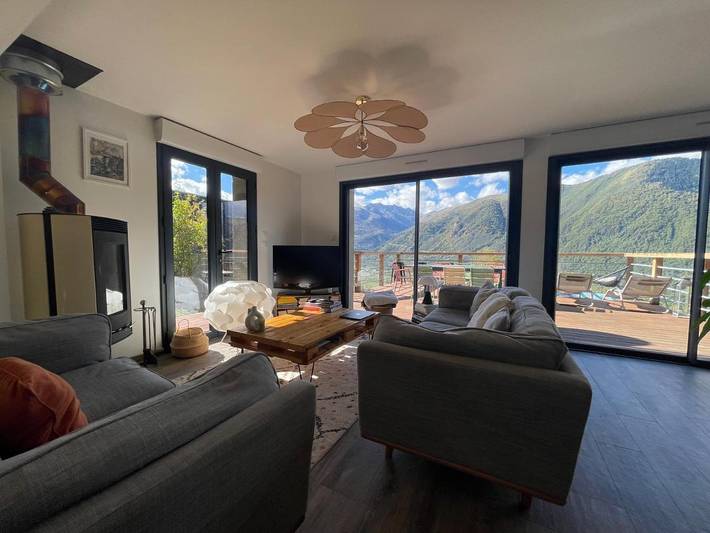 Gîte pour 8 personnes, avec vue et balcon à Camparan - 3