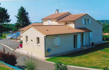Cottage pour 2 personnes, avec vue ainsi que jardin et piscine à Nérac