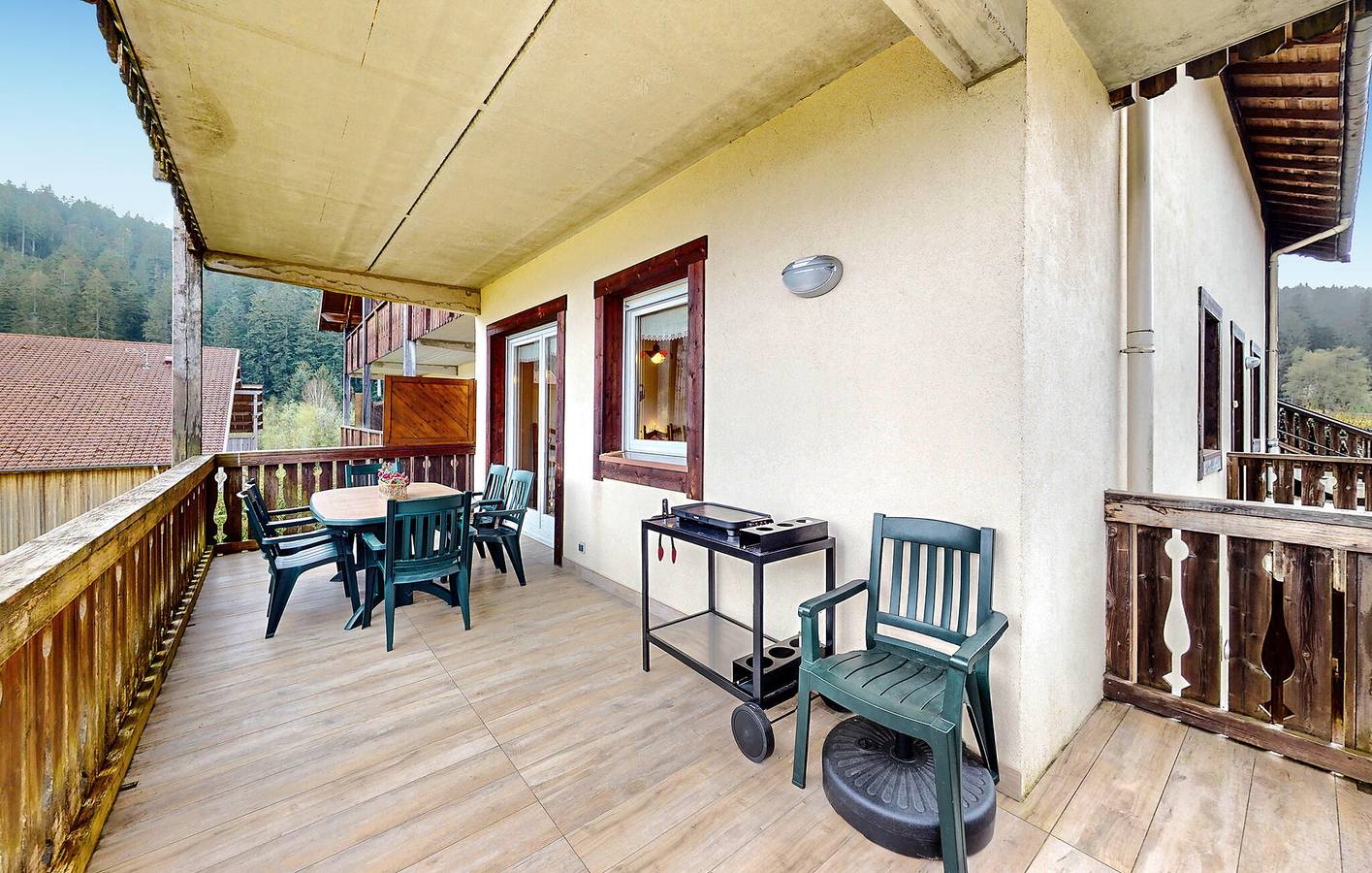 Appartement de vacances entier, Appartement confortable avec jardin et parking, à proximité d'un lac et d'un restaurant in Lac de Gérardmer, Gérardmer