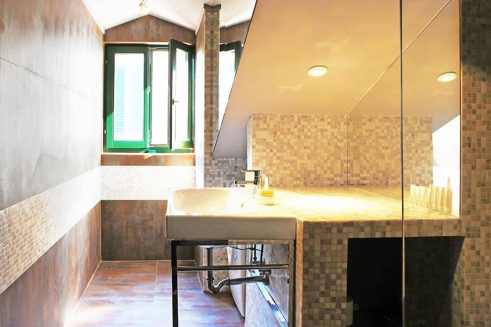 Villa in der Altstadt mit geräumigen Zimmern mit Blick auf's Meer und die Stadt in Rovinj, Rovinj und Umgebung