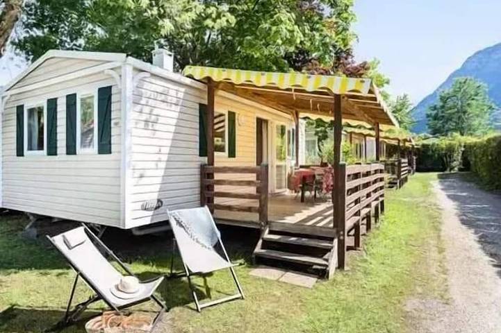 Camping pour 4 personnes dans Bauges