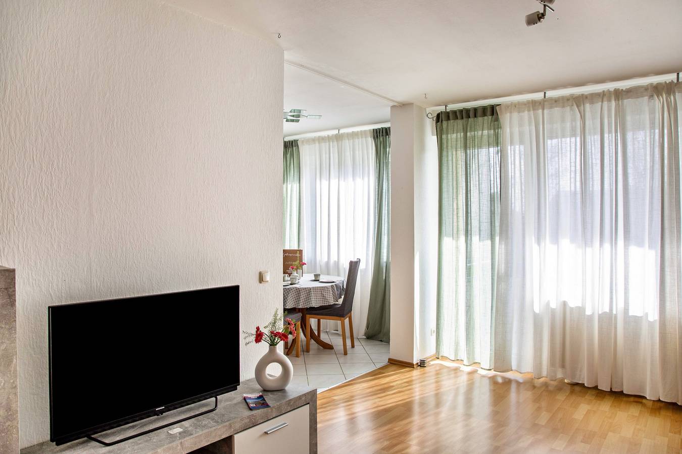 Entire apartment, Apartment "Zum Rochusberg 1" with Balcony and Wi-Fi in Bingen am Rhein, Landkreis Mainz-Bingen