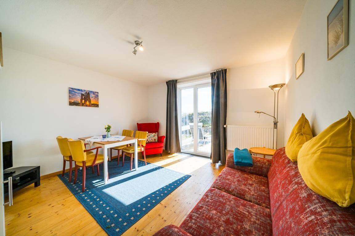 Ganze Wohnung, Ferienwohnung Sanddorn" mit privater Terrasse und Wi-Fi in Borkum