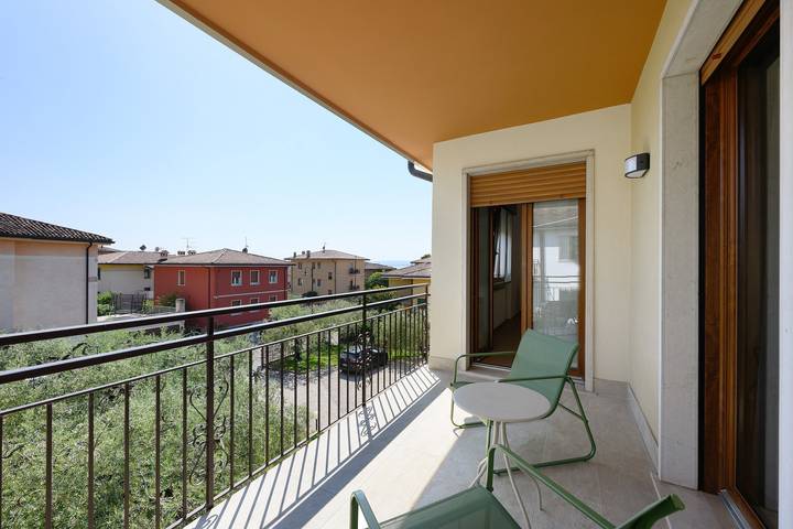 Holiday apartment for 5 people, with lake view and balcony as well as garden - 1