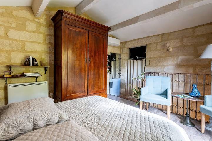 Location de vacances pour 2 personnes, avec terrasse et jardin à Uzès - 4