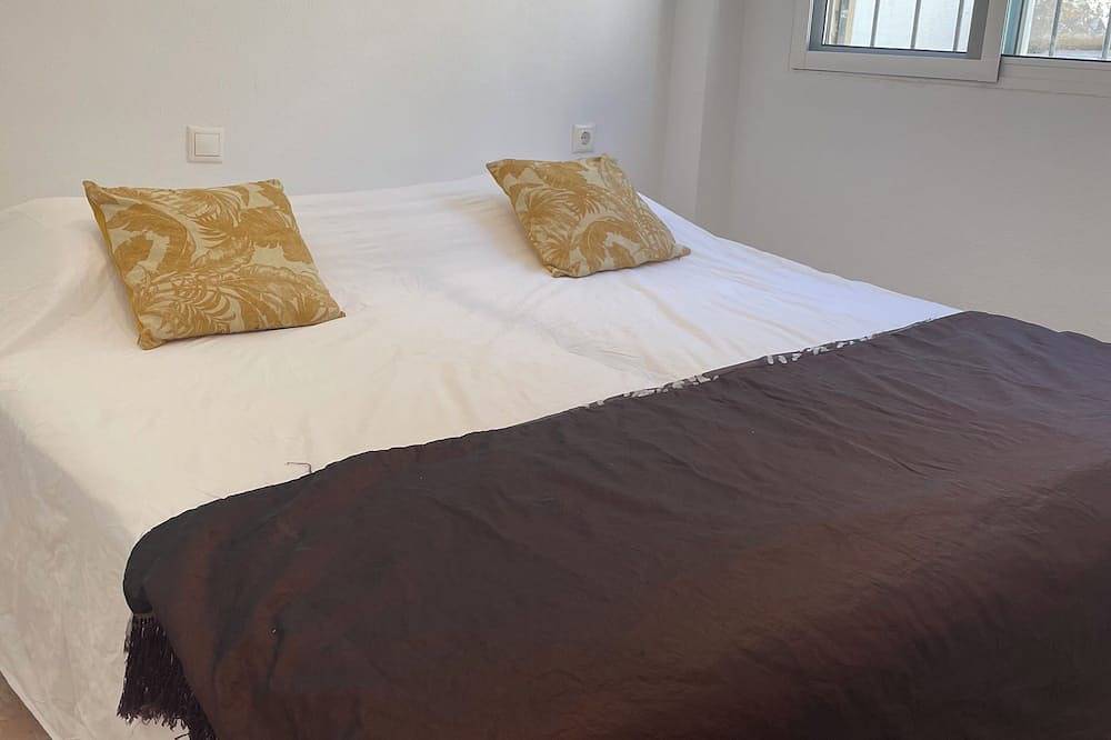 Casa Galesa. Charming 3-bedroom villa with Ac and Wifi close to the beach in La Merced, El Campello