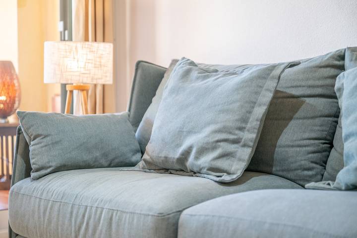 Holiday Home 'Can Tomeu' with Shared Pool, Wi-Fi and Air Conditioning in Cales de Mallorca, Manacor