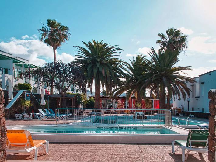 Chalet para 2 personas, con piscina y terraza, Se admiten mascotas en Puerto del Carmen