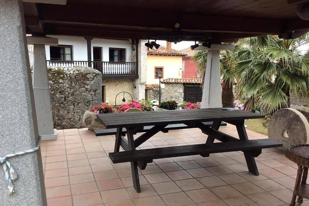 Coxiguero House in Llanes, Costa Verde (Spain)
