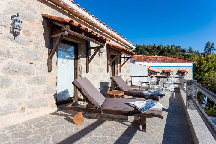 Villa for 5 people, with balcony and garden in Algarve