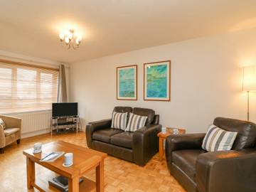 Holiday Home for 5 People in Weymouth, Jurassic Coast, Photo 2