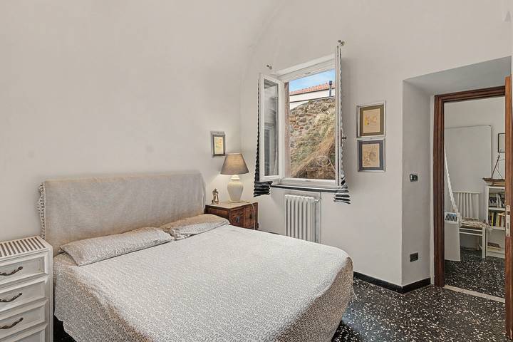 Quarto 'Camera em Dimora Histórica' com Terraço Partilhado, Wi-Fi e Ar Condicionado in Cisano sul Neva, Riviera di Ponente