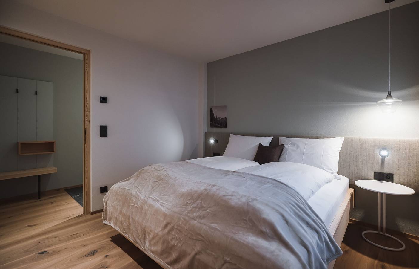 Ganze Wohnung, Ferienwohnung 'Nature Baum' mit Bergblick, Terrasse & Wlan in Luttach, Zillertaler Alpen