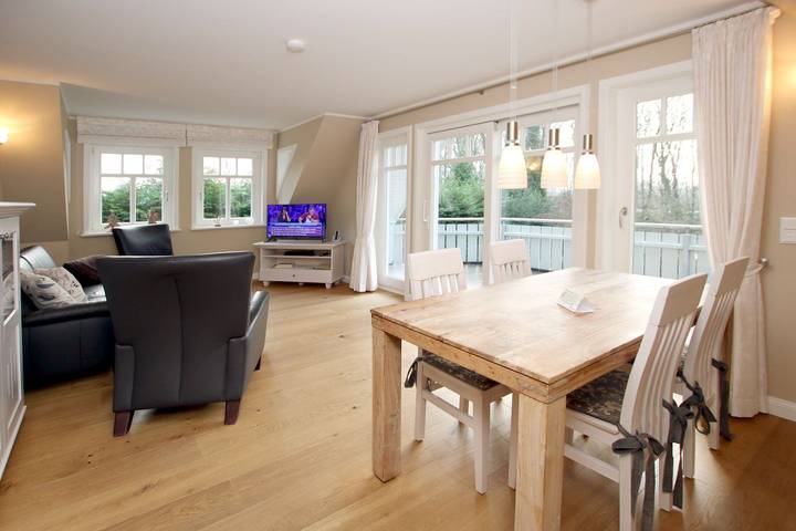 Ganze Wohnung, Komfort Ferienwhg. in Wyk, 4 Personen, Og in 2- Familienhaus, 3 Zimmer, ca. 65m² in Nordfriesische Inseln (Schleswig-Holstein) (Schleswig-Holstein), Wyk auf Föhr