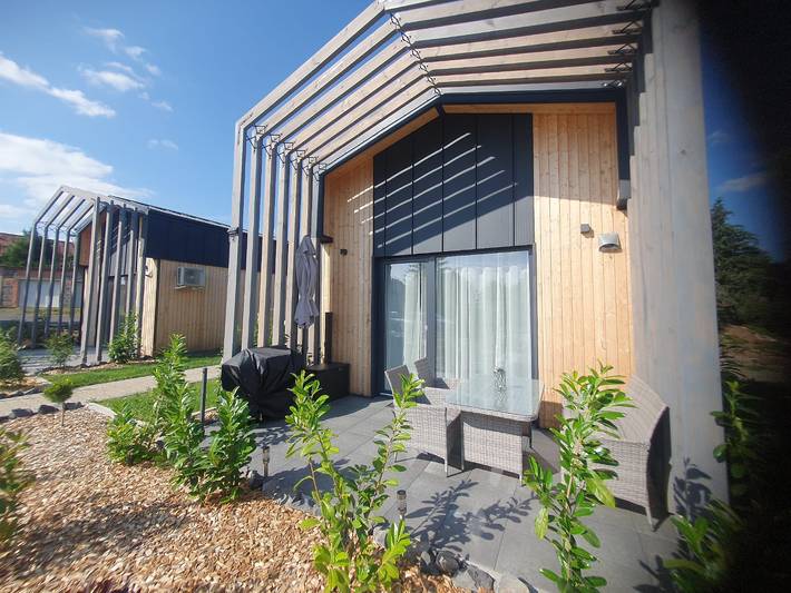 Ferienwohnung für 3 Personen, mit Balkon/Terrasse und Balkon sowie Terrasse und Garten an der Rhön