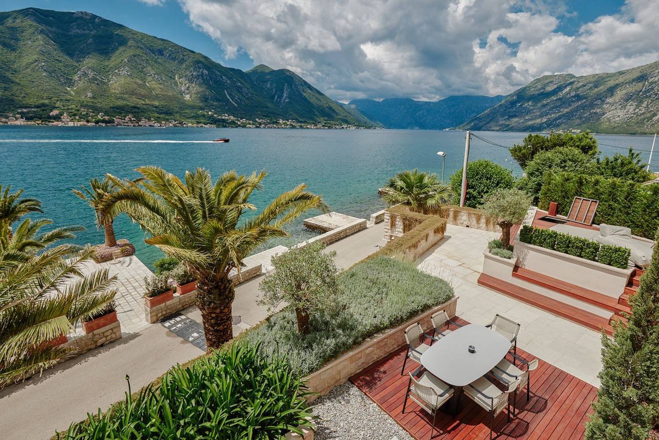 Villa für 10 Personen in Dobrota, Montenegro