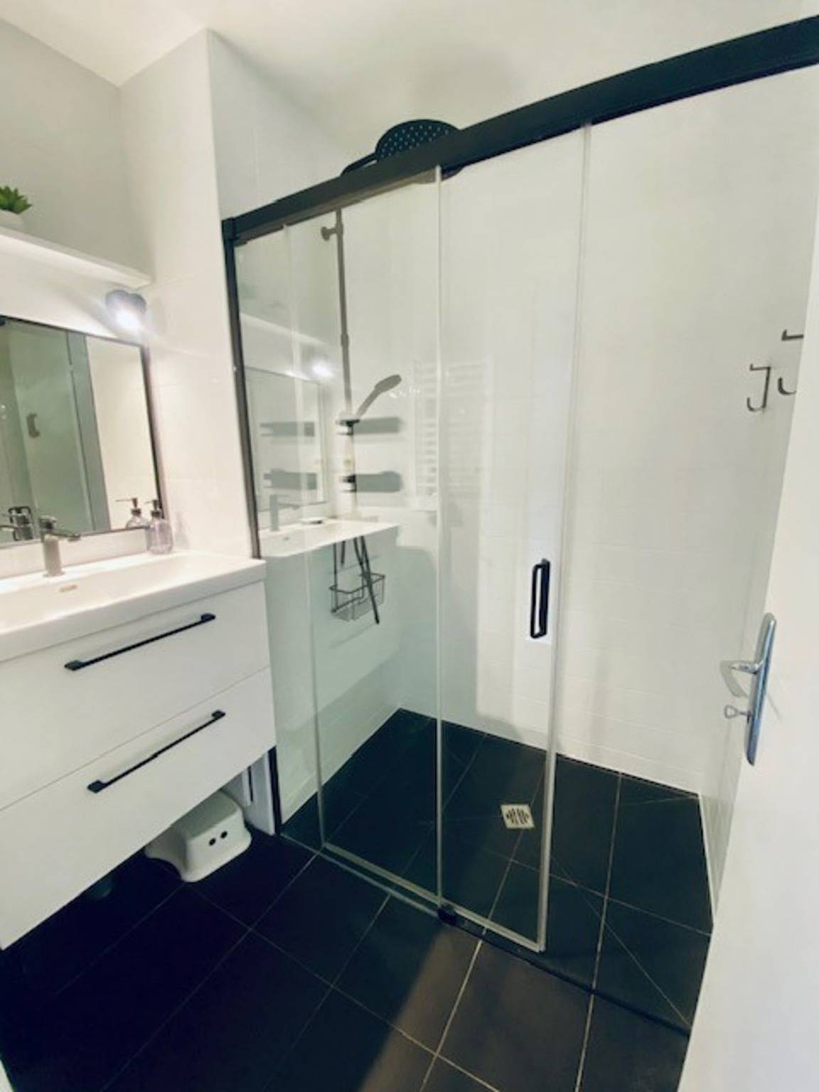 House with private pool in Colombes, foto 13