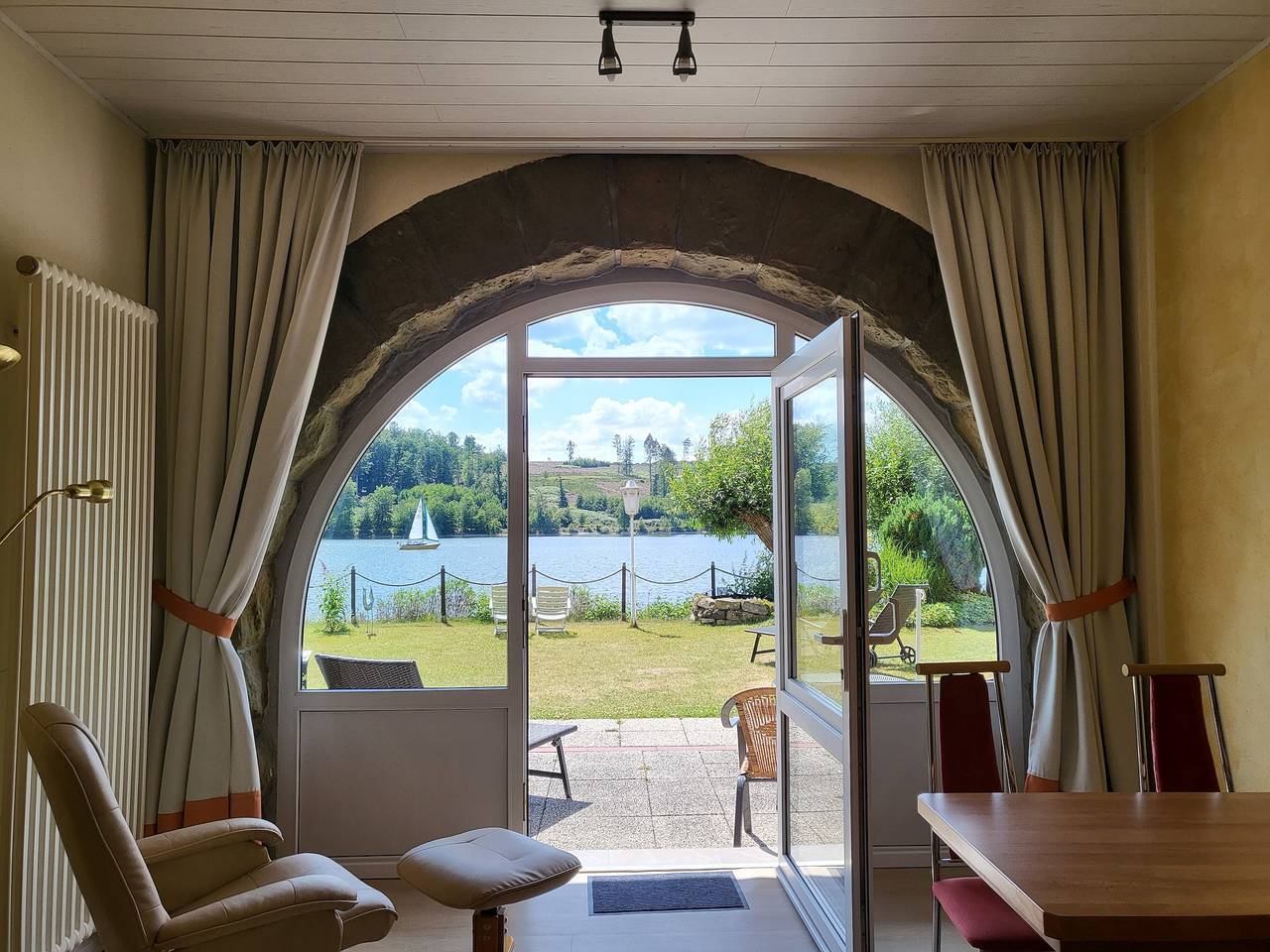 Estudio entero, Strandhof Möhnesee: Apartamento junto al lago in Möhnesee, Distrito de Soest