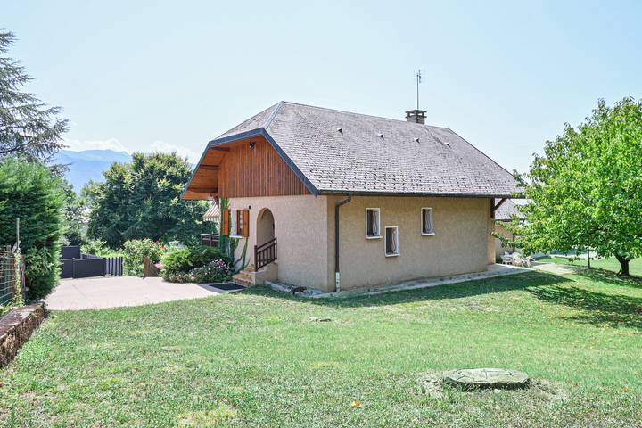 Maison de vacances pour 4 personnes, avec Balcon et Jardin à Saint-Pierre-d'Albigny