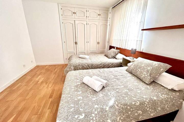 Ganze Wohnung, Espacios Blanco Plaza Mayor Lux: two rooms, 5 beds, balconies with views of the Plaza Mayor itself! in Valladolid, Valladolid Provinz