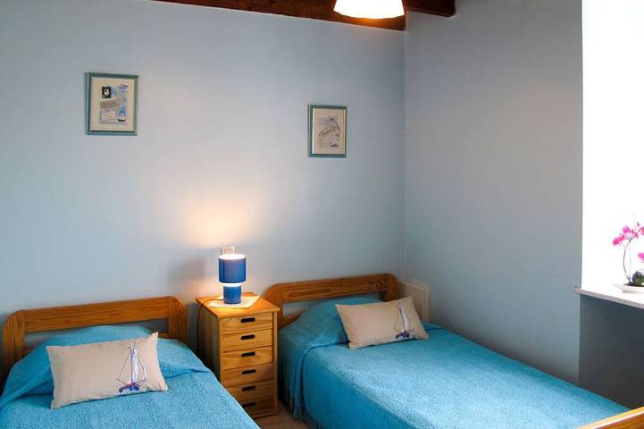 Location de vacances pour 4 personnes, avec jardin à Matignon - 2