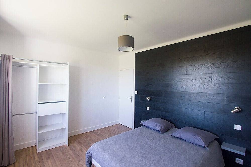 Tipoz'Immo • Ar Baradoz • sea view • linen included • garage • garden in Penhors, Pouldreuzic