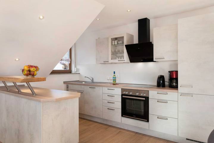 Apartamento inteiro, Apartamento 'Haus Am Ettenberg' com varanda e Wi-Fi in Frickingen, Region Bodensee-Oberschwaben