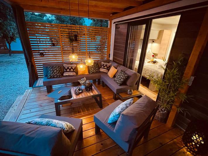 Camping pour 8 personnes, avec vue et jardin, animaux acceptés à Biograd na Moru - 4