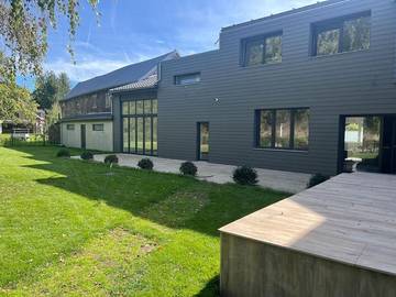 Gîte pour 8 personnes, avec vue ainsi que terrasse et jardin, animaux acceptés à Trooz