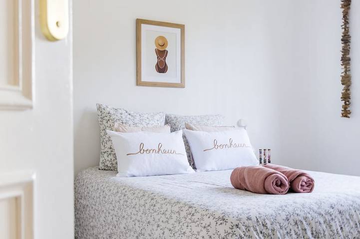 2-bedroom family home with garden near beach and shops in Barneville-Carteret, Côte de la Déroute