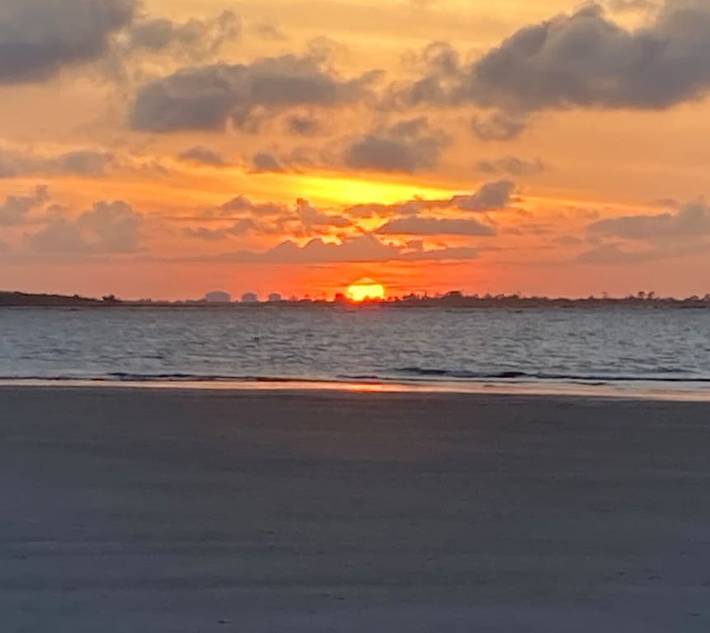 Vacation apartment for 3 people, with balcony and pool - 1