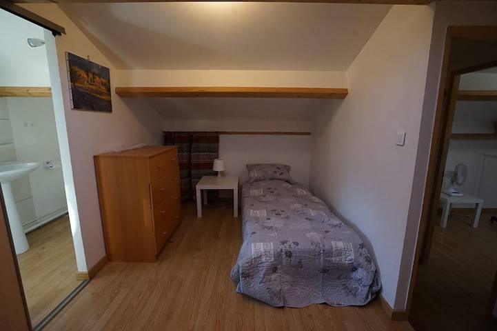 Location de vacances pour 5 personnes, avec jardin et terrasse à Saint-Marcel-de-Careiret - 3