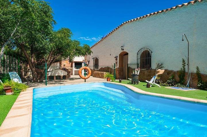 Villa pour 8 personnes, avec jacuzzi et jardin - 1