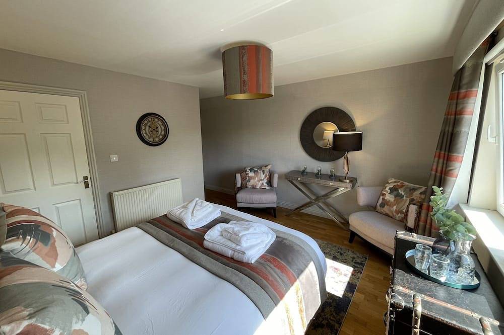 Luxury 6 bed home with hot tub in Argyll & Bute