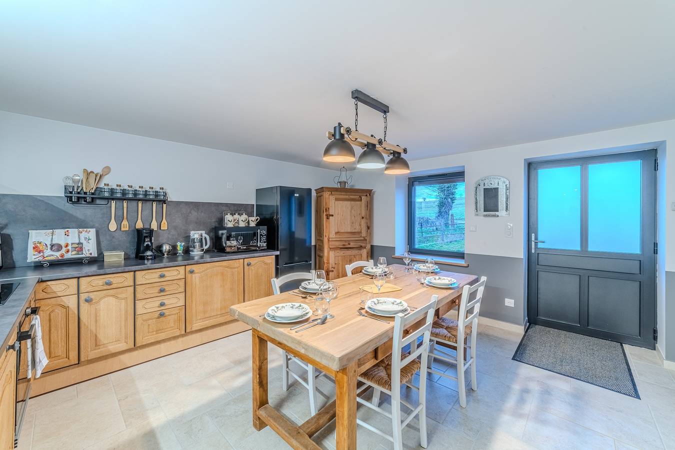 Appartement entier, La Ferme aux Paons - Appartement pour 5p in Coutouvre, Région de Roanne