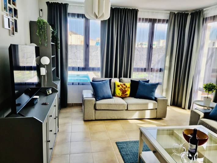 Ferienhaus 'Casa Atlantida' mit Meerblick, Garten, Pool & WLAN in Playa Blanca, Yaiza
