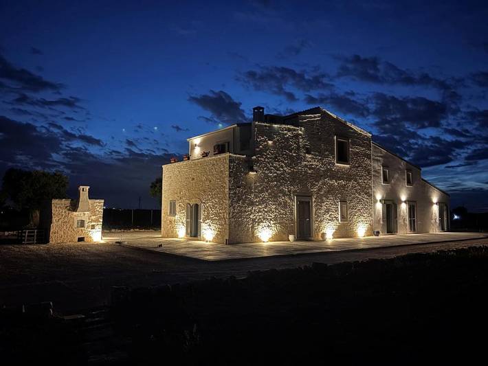 Villa per 8 persone, con panorama e giardino a Conversano