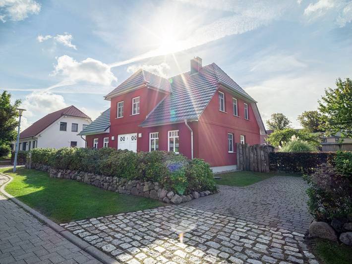 Ferienhaus für 5 Personen, mit Garten und Sauna in Wustrow