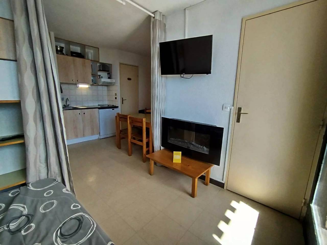 Appartement entier, Charmant T2 accueillant 6 pers. au cœur du Réallon 250R in Réallon, Parc national des Écrins