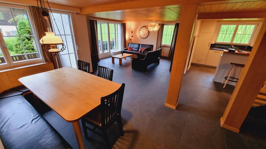 Ferienwohnung für 6 Personen, mit Garten und Terrasse sowie Ausblick in Lenk im Simmental - 2