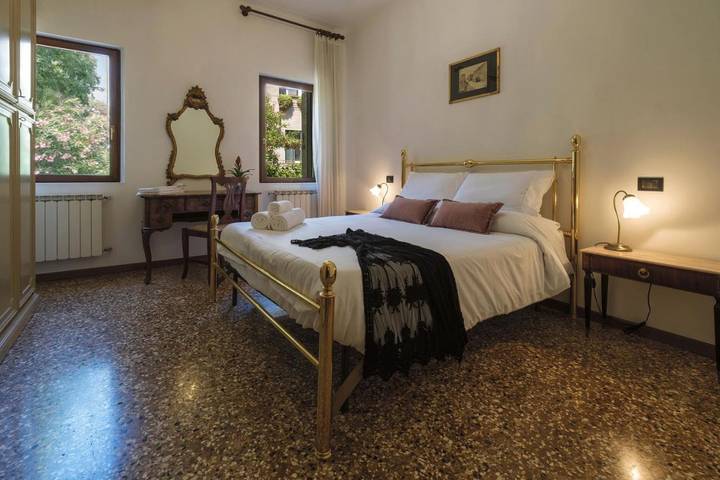 BnB für 2 Personen, mit Garten und Terrasse sowie Ausblick in Venedig