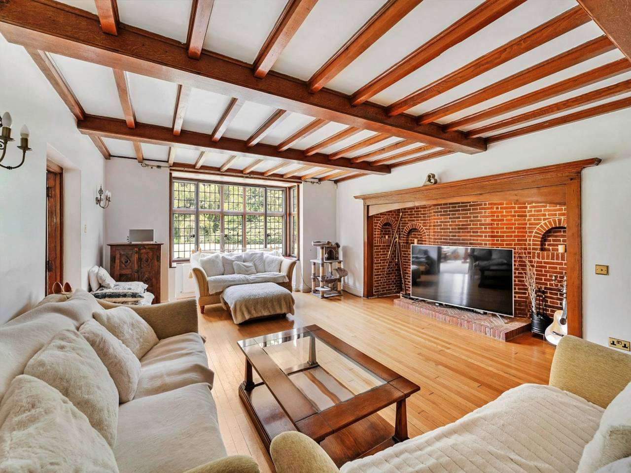 Holiday Home near Beaches & Cafes, Uk in Tring Rural, Hertfordshire
